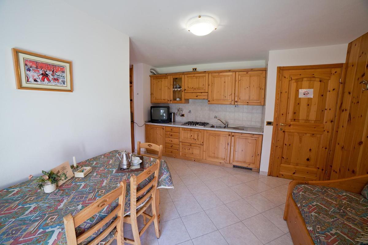 Chalet Bucaneve Santa Caterina Valfurva Bagian luar foto