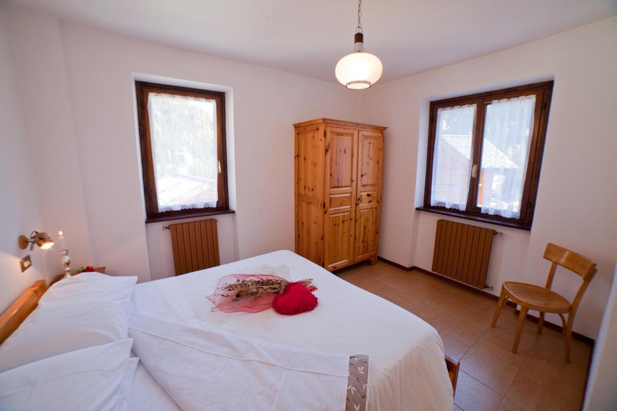 Chalet Bucaneve Santa Caterina Valfurva Bagian luar foto