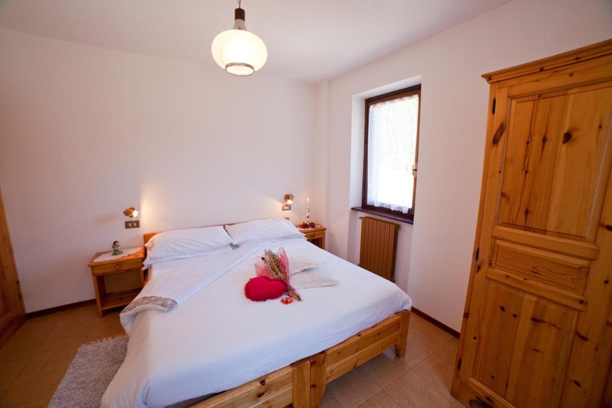 Chalet Bucaneve Santa Caterina Valfurva Bagian luar foto